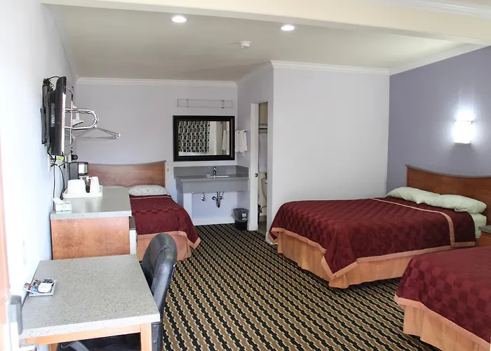 Trails Motel