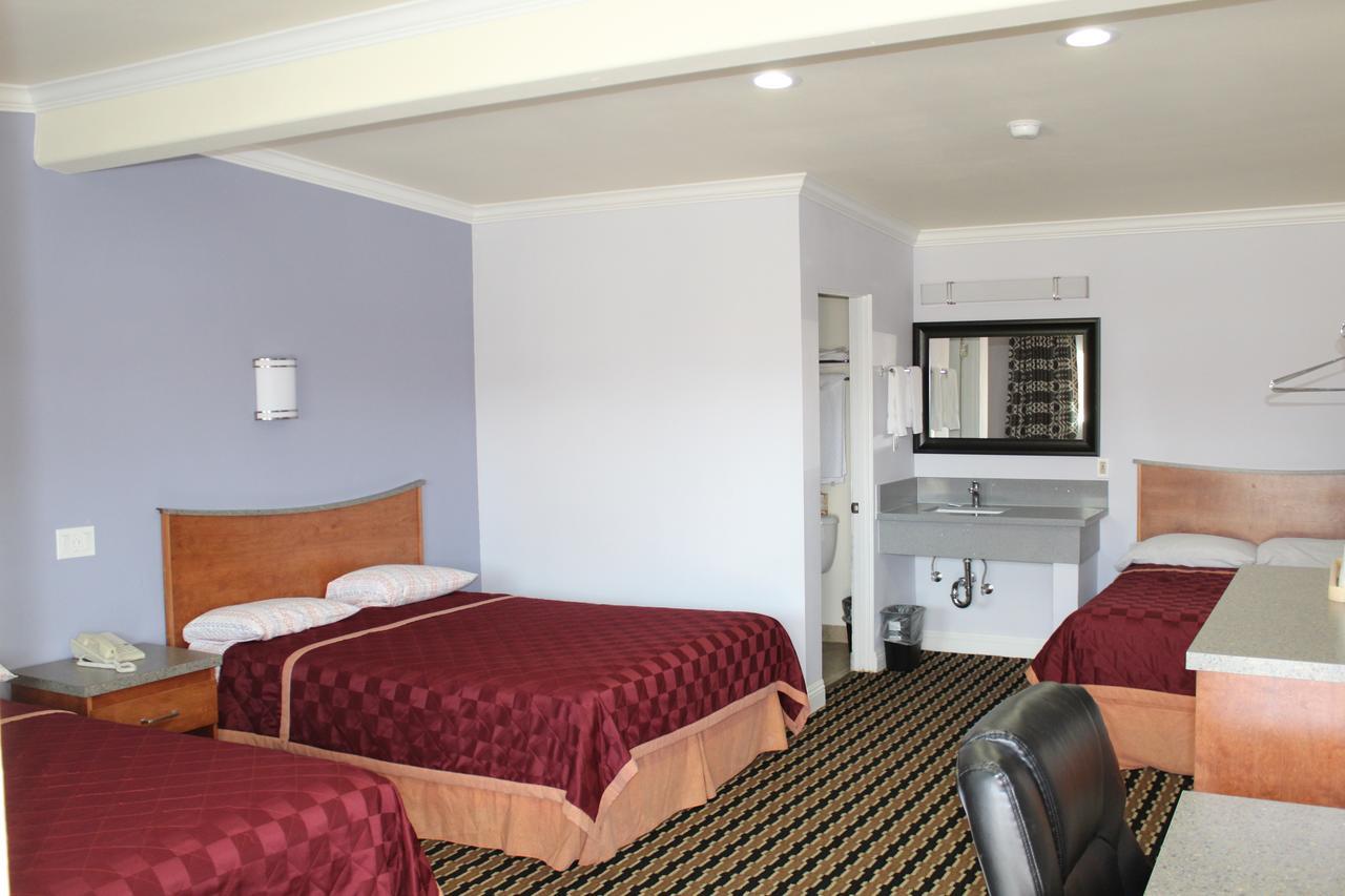 Trails Motel Lone Pine