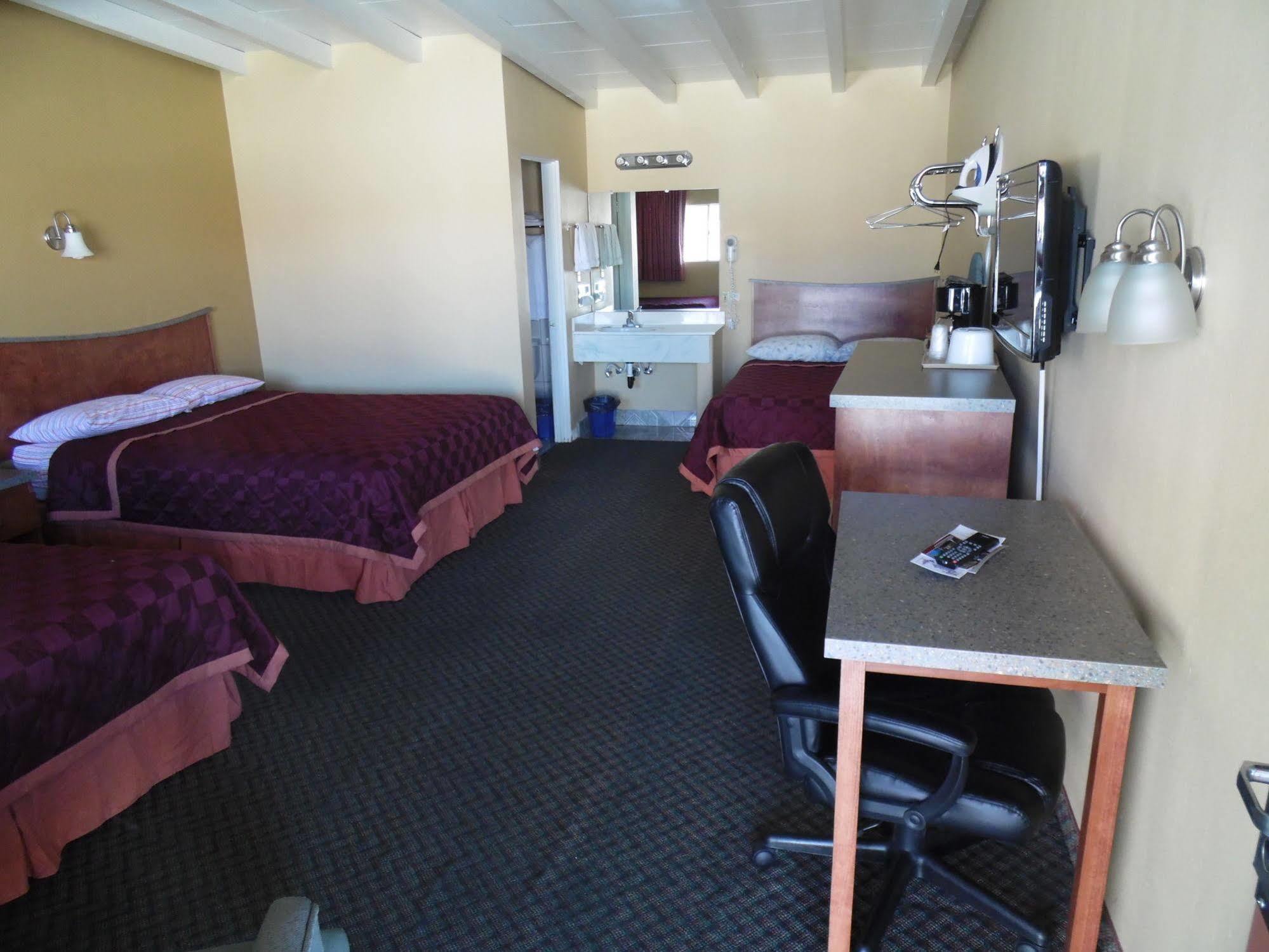Trails Motel Lone Pine